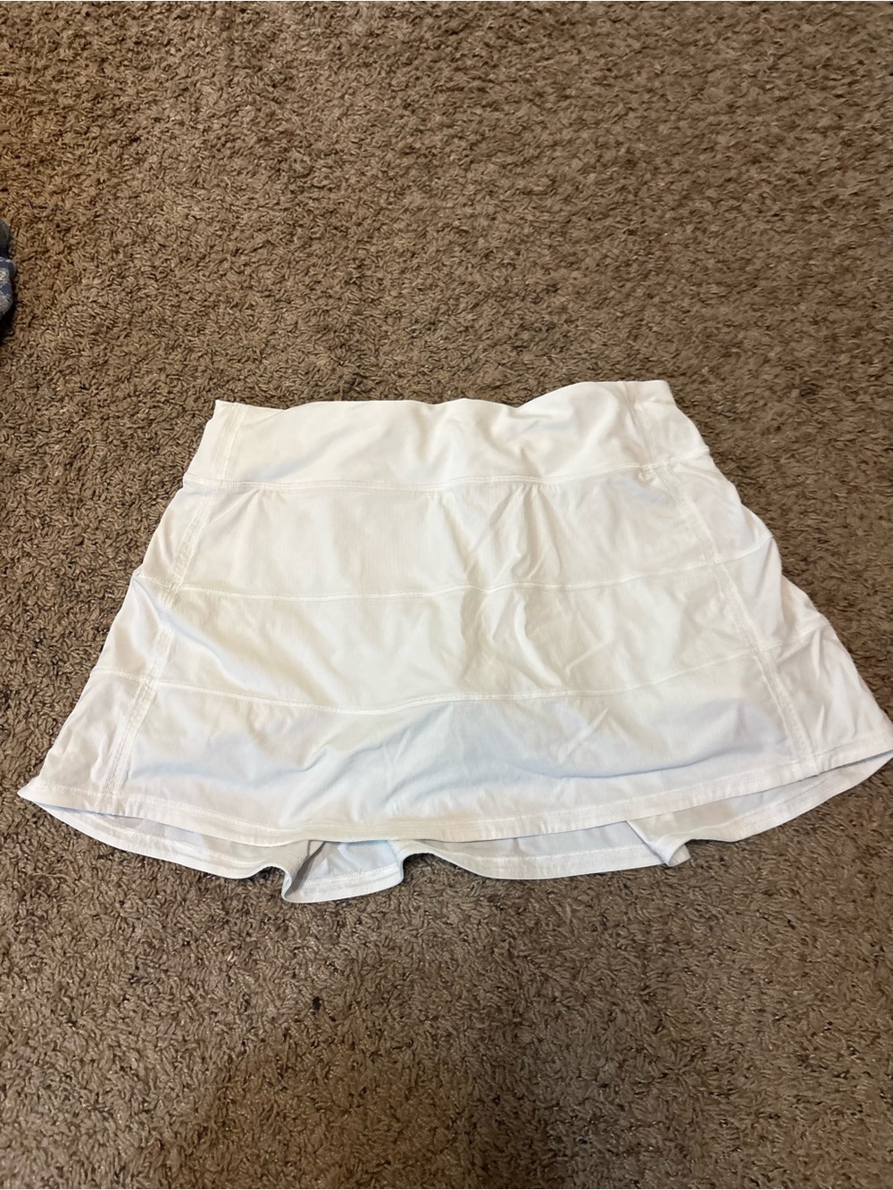Lululemon Women’s White Athletic Skort - Classic Performance Short